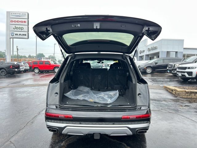 Used 2026 Audi Q7 3.0T Premium Plus w/ Premium Plus Package AWD/4WD image 6