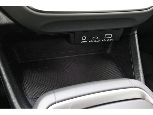 Used 2024 Subaru Crosstrek 2.0i Premium image 27