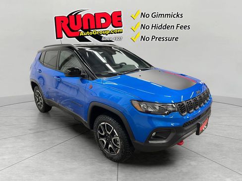 New 2026 Jeep Compass Trailhawk image 7