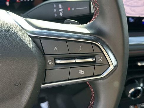 Used 2025 Chevrolet Suburban RST image 36