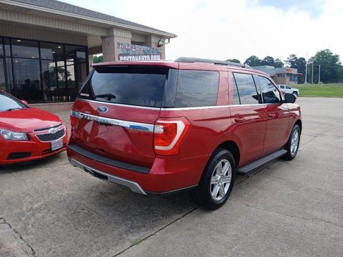 Used 2020 Ford Expedition XLT RWD image 3