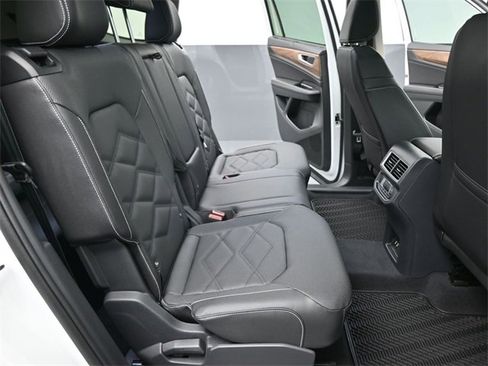 New 2026 Volkswagen Atlas SE image 29