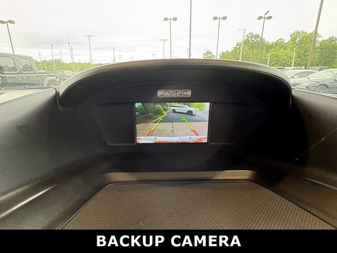 Used 2017 Ford Escape SE FWD image 17