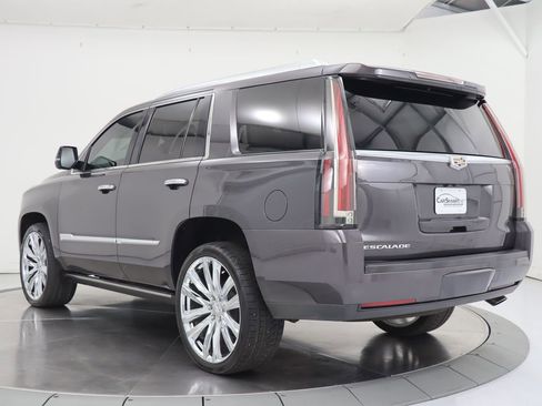 Used 2016 Cadillac Escalade Premium AWD/4WD image 3