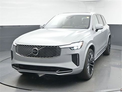 New 2026 Volvo XC90 B6 Plus w/ Protection Package Premier image 3