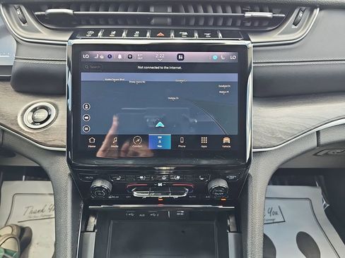 Used 2023 Jeep Grand Cherokee L Limited w/ Luxury Tech Group II image 27