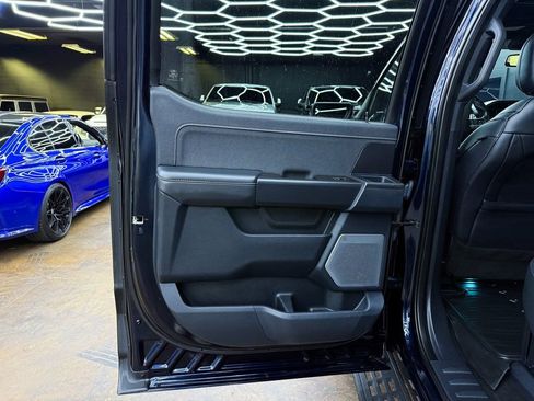 Used 2022 Ford F150 Raptor w/ Equipment Group 801A High AWD/4WD image 19