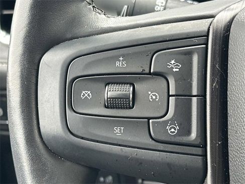 Used 2024 GMC Yukon XL Denali Ultimate image 9