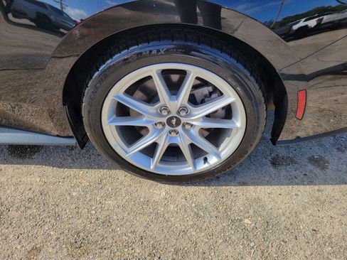 Used 2024 Ford Mustang GT Premium image 17