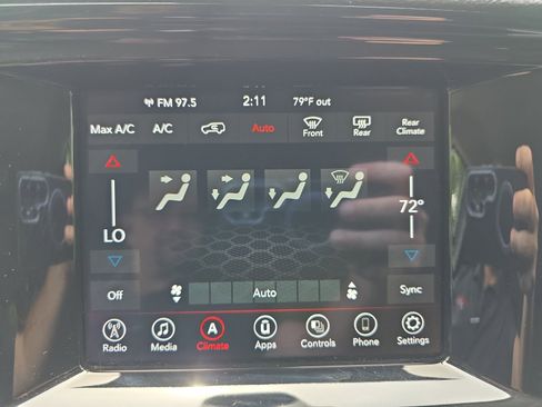 Used 2021 Dodge Durango SXT w/ 3rd Row Seating Group AWD/4WD image 26