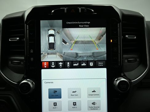 Used 2023 RAM 2500 Laramie w/ Night Edition image 31