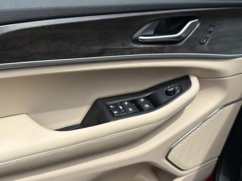 New 2026 Jeep Grand Cherokee L Limited RWD image 23