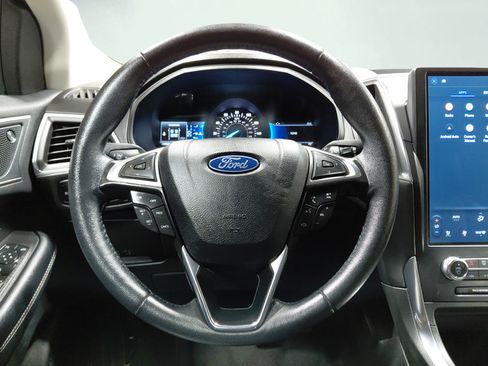 Used 2024 Ford Edge Titanium AWD/4WD image 24