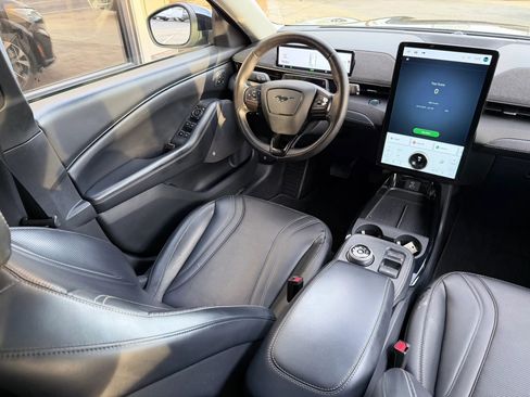 Used 2021 Ford Mustang Mach-E Premium image 7