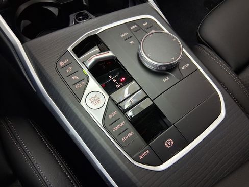 New 2026 BMW 330i Sedan w/ M Sport Package image 18