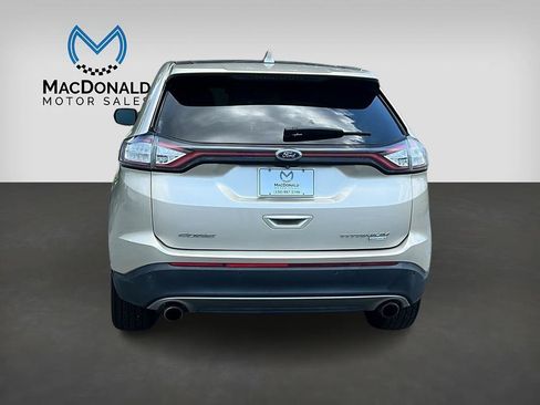 Used 2018 Ford Edge Titanium w/ Equipment Group 301A FWD image 6