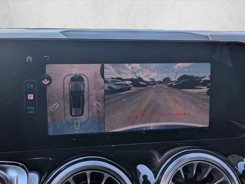 New 2026 Mercedes-Benz GLB 250 image 11