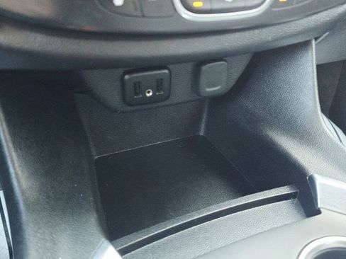 Used 2019 Chevrolet Traverse LT AWD/4WD image 23