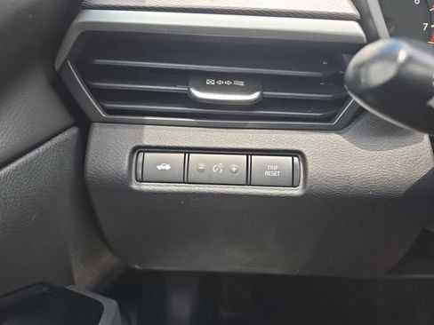 Used 2024 Nissan Altima 2.5 SR FWD image 10