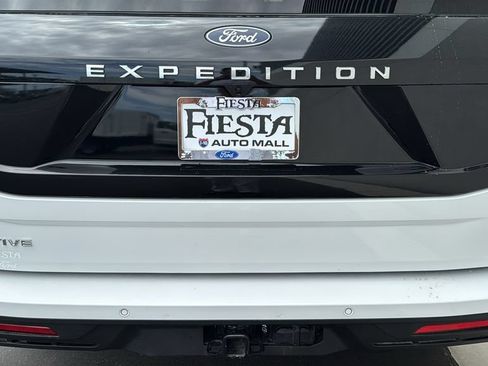 Certified 2025 Ford Expedition Active AWD/4WD image 7