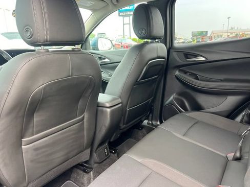 Used 2024 Buick Encore GX Preferred w/ Comfort Package AWD/4WD image 32