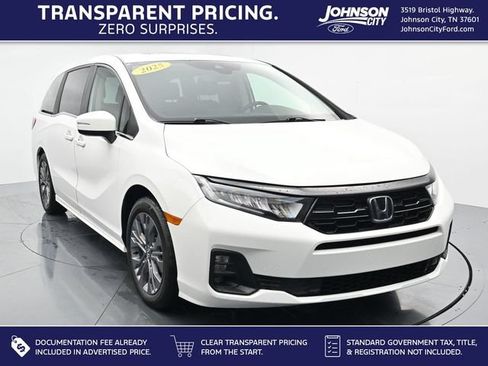 Used 2025 Honda Odyssey Touring image 1