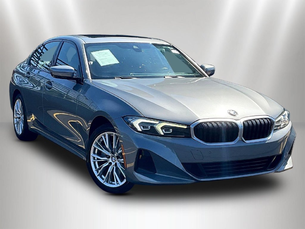 Used 2023 BMW 330i xDrive Sedan w/ Premium Package AWD/4WD image 3