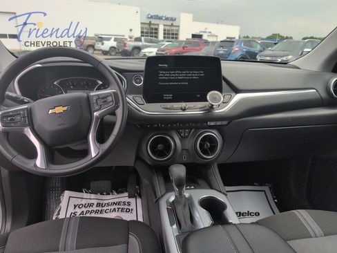 Certified 2023 Chevrolet Blazer LT w/ Convenience Package AWD/4WD image 17