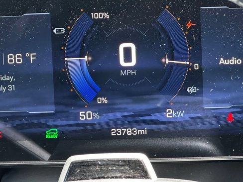 Used 2024 Chevrolet Equinox EV LT w/ Active Safety Package 3 FWD image 16