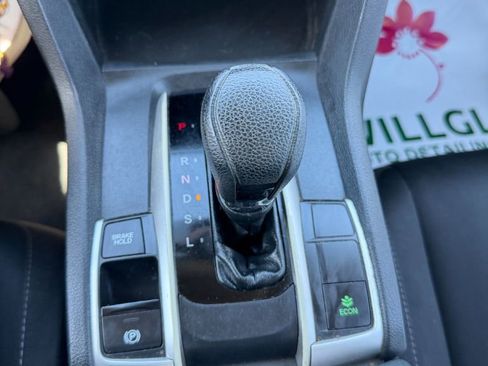 Used 2020 Honda Civic LX image 9