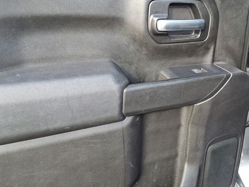 Used 2019 Chevrolet Silverado 1500 Custom w/ Custom Value Package image 19