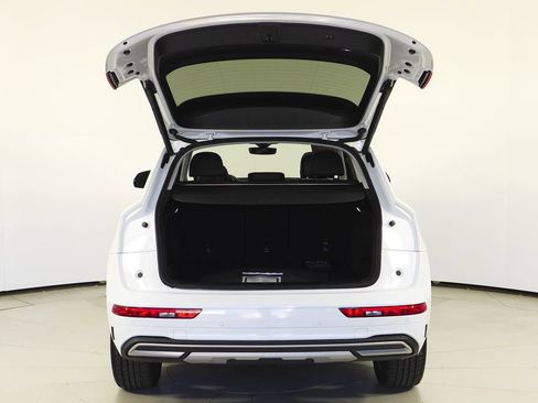 Used 2023 Audi Q5 2.0T Premium Plus w/ Premium Plus Package image 10