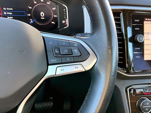 Used 2021 Volkswagen Atlas SEL Premium image 32