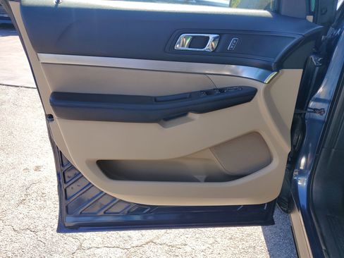 Used 2017 Ford Explorer FWD image 13