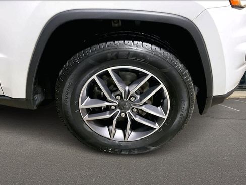 Used 2020 Jeep Grand Cherokee Limited w/ Luxury Group II image 34