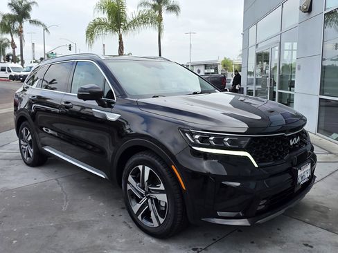 Used 2022 Kia Sorento SX Prestige w/ Panoramic Sunroof Package image 6