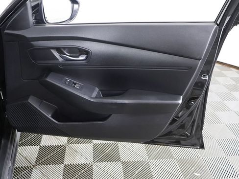 Used 2025 Honda Accord LX image 13