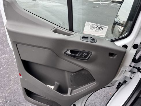 New 2026 Ford Transit 250 148 Medium Roof image 21