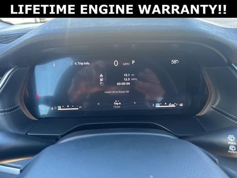 Used 2025 Jeep Grand Cherokee Altitude AWD/4WD image 19
