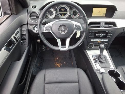 Used 2013 Mercedes-Benz C 300 Sport image 11