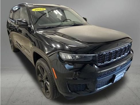 Used 2023 Jeep Grand Cherokee L Laredo AWD/4WD image 8