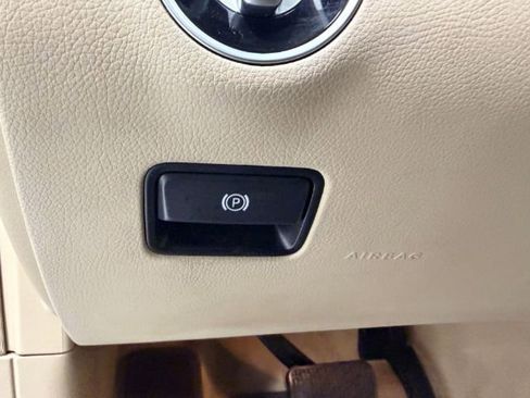 Used 2015 Mercedes-Benz GL 450 4MATIC w/ Appearance Package image 32