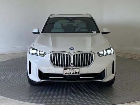 Used 2026 BMW X5 xDrive50e w/ Climate Comfort Package AWD/4WD image 5