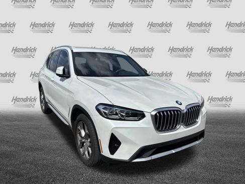 Used 2024 BMW X3 sDrive30i w/ Premium Package image 2