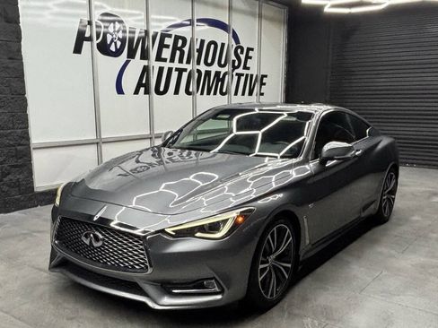 Used 2017 INFINITI Q60 3.0t w/ Cargo Package RWD image 3