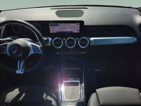 Certified 2025 Mercedes-Benz GLB 250 image 14