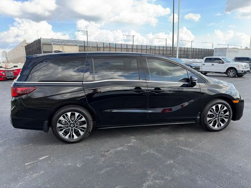 Used 2026 Honda Odyssey Elite image 9