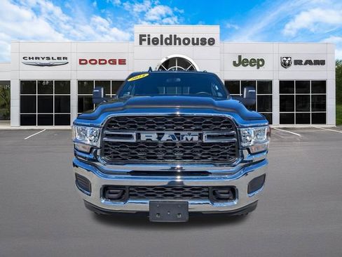 Used 2024 RAM 2500 Tradesman w/ Chrome Appearance Group image 8