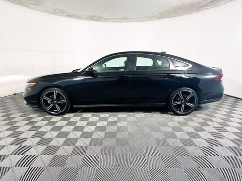 Used 2024 Honda Accord Sport image 6