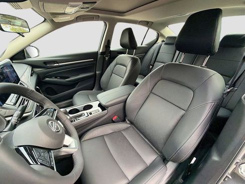 New 2025 Nissan Altima 2.5 SL image 22